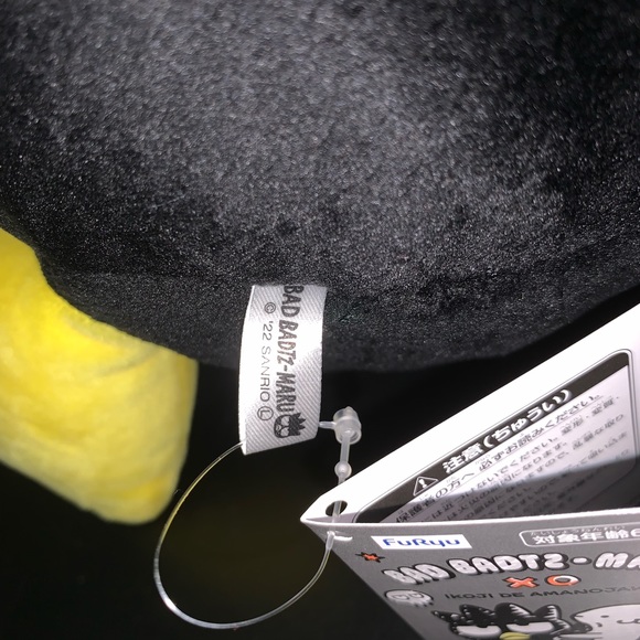 Host Pick🌟New🌟Super Big Bad Badtz-Maru Napping Pose Japan Exclusive Plush - Picture 9 of 10